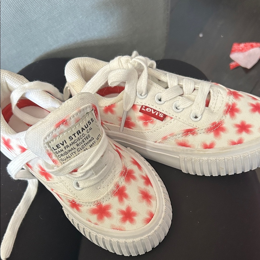 Levi's Kids Red Starburst White Sneakers